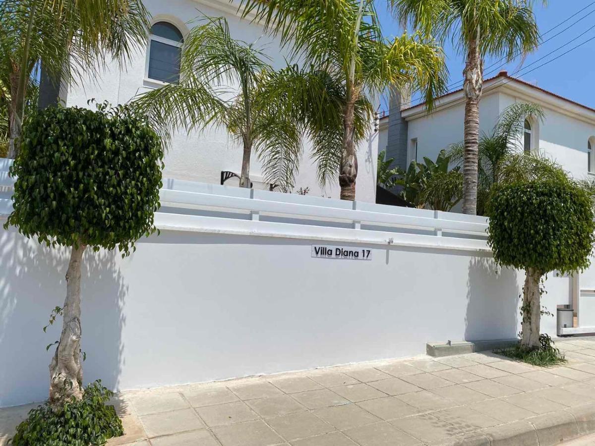 Villa Diana - 200 Meters From Kapparis, Fireman'S Beach Paralimni Exterior photo